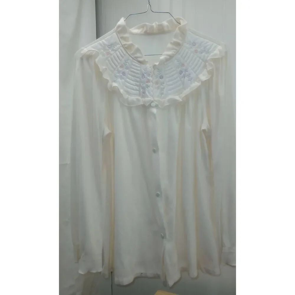 Vintage Deanna pajama button-down top. Size small